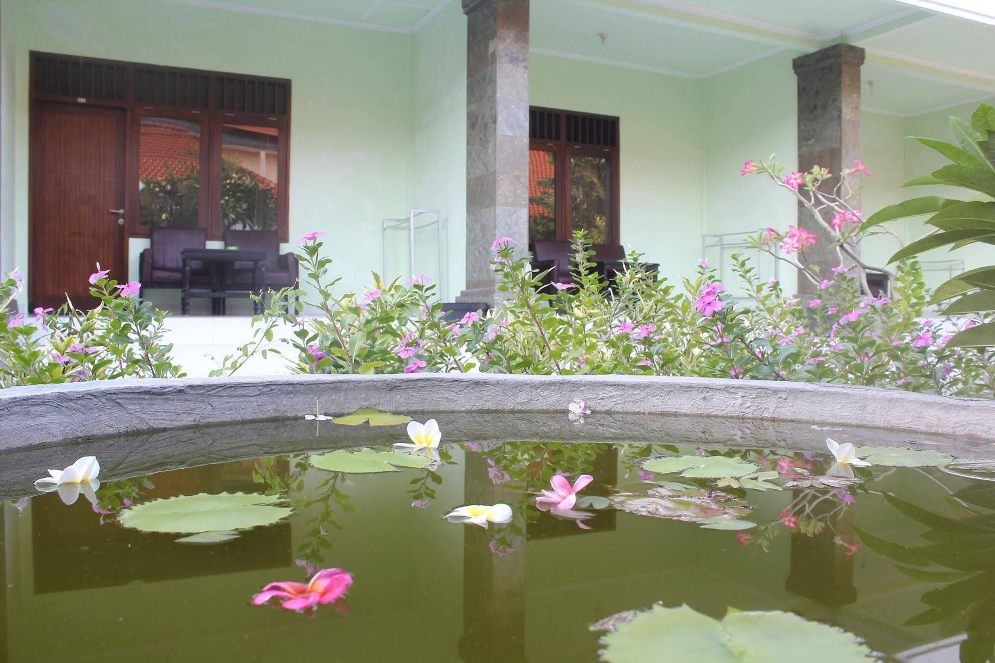 Berlian Inn Kuta Lombok Eksteriør bilde